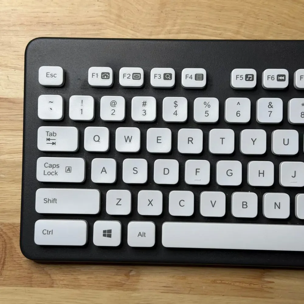Logitech K310 Washable USB Keyboard Blue / Gray Full Size